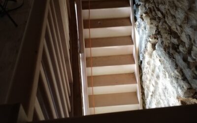 Menuiserie bois à Ruffec : tradition et solidité pour vos portes, fenêtres et escaliers